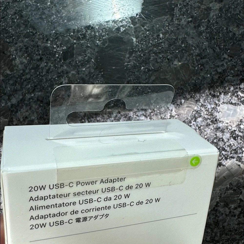 Apple USB-C Power Adapter in White